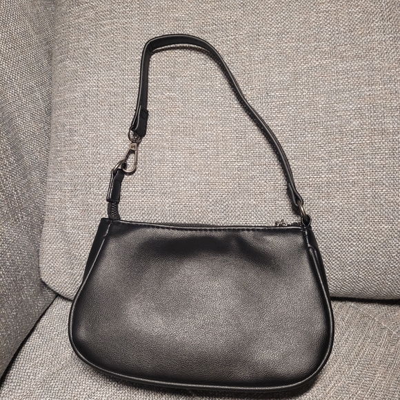 Ed Hardy Black Shoulder Bag with Skull and Floral Design - Picture 11 of 11